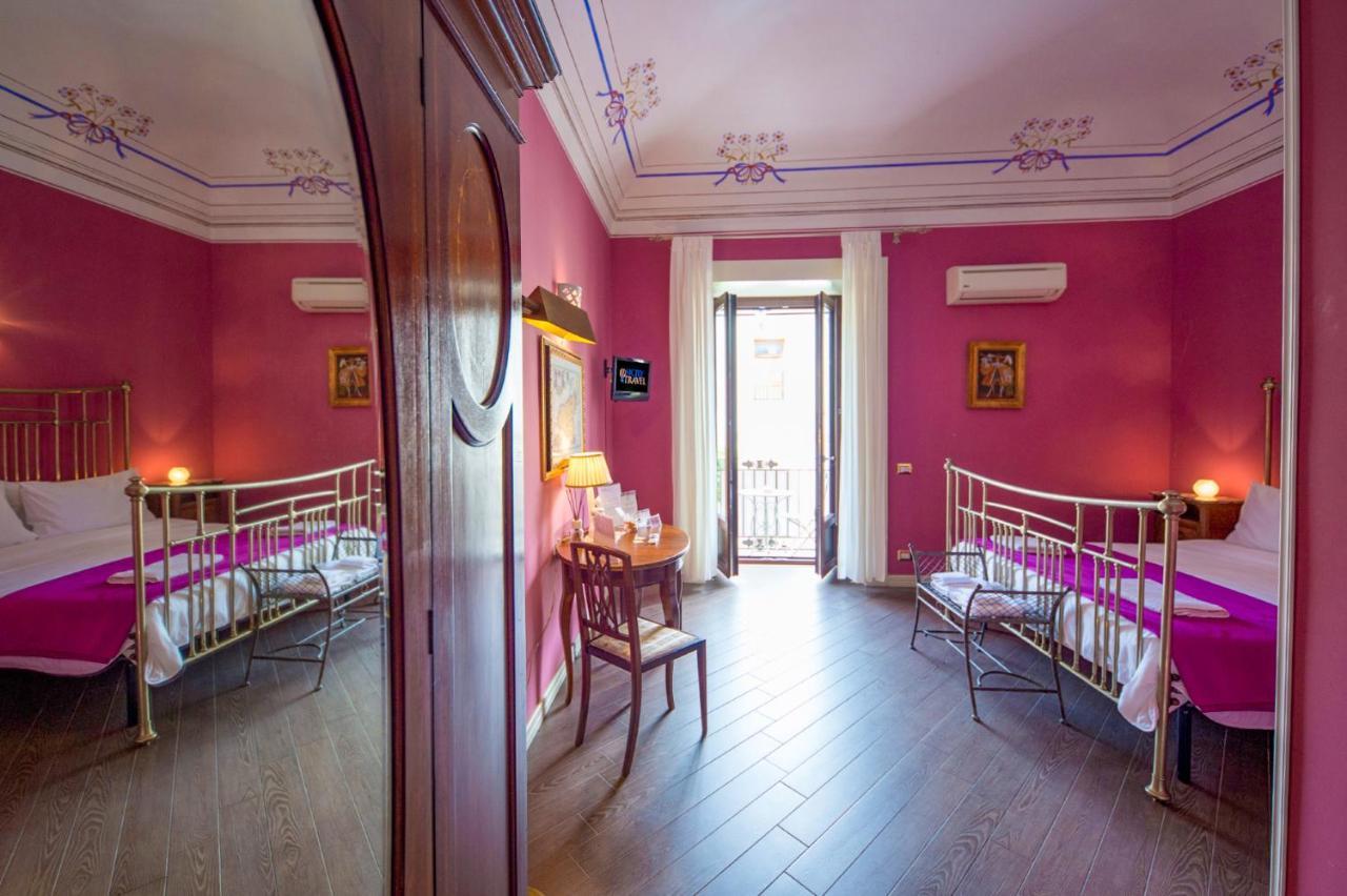 The Palace B&B And Apartments Santo Stefano di Camastra Exteriör bild