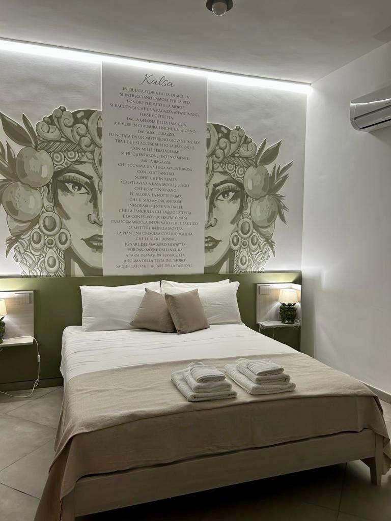 The Palace B&B And Apartments Santo Stefano di Camastra Exteriör bild