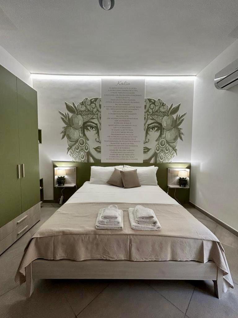 The Palace B&B And Apartments Santo Stefano di Camastra Exteriör bild